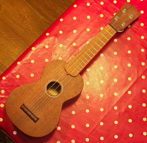 Martin s o uke soprano - &,